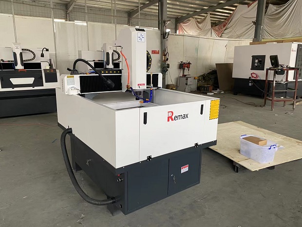 Remax 6060 metal cnc router machine ship to Serbia