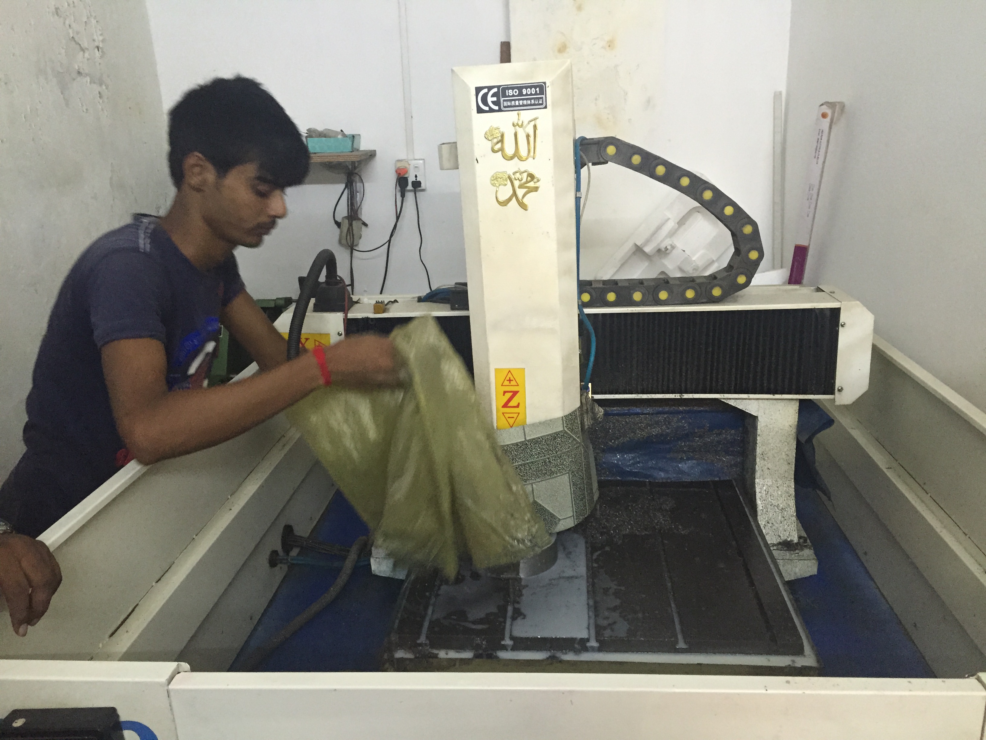 Banglade customer metal engraving machine